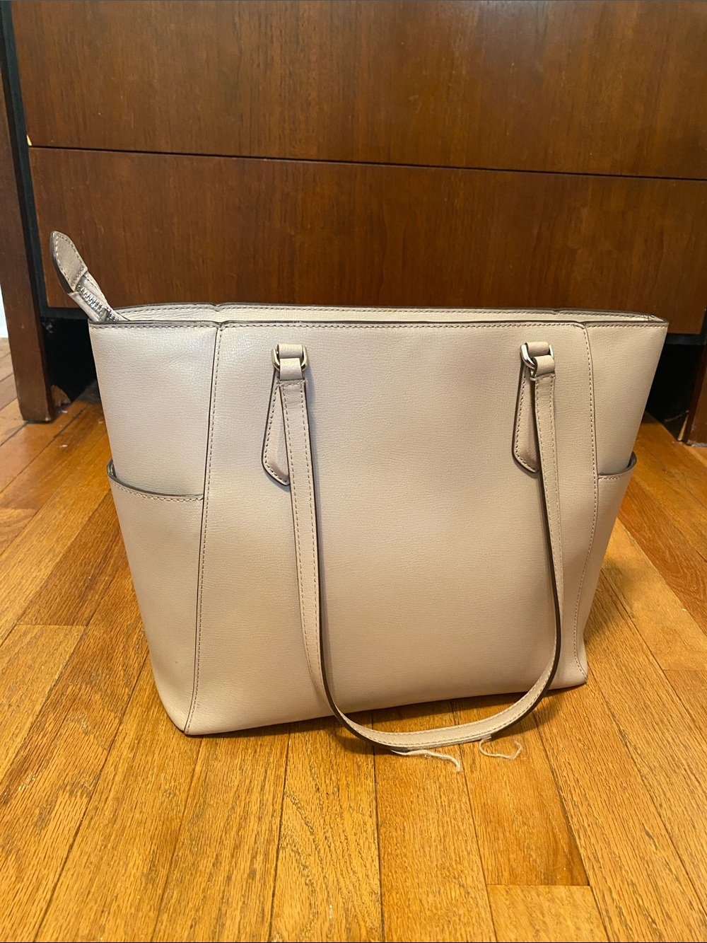 kate spade leather tote in light beige - Picture 4 of 5